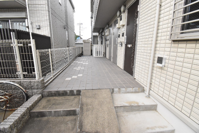 ��ʌ��������܎s�΋擹�c�y�Q���ڂ̃A�p�[�g�̃G���g�����X