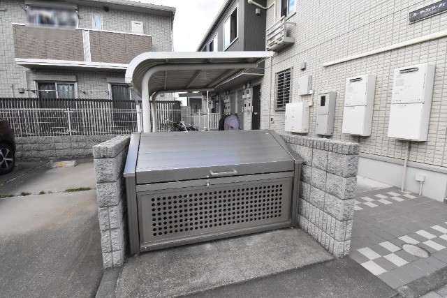 ��ʌ��������܎s�΋擹�c�y�Q���ڂ̃A�p�[�g�̂��̑�