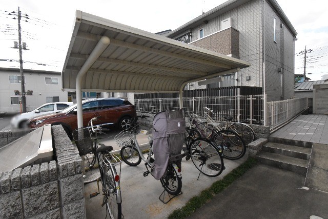 ��ʌ��������܎s�΋擹�c�y�Q���ڂ̃A�p�[�g�̂��̑�