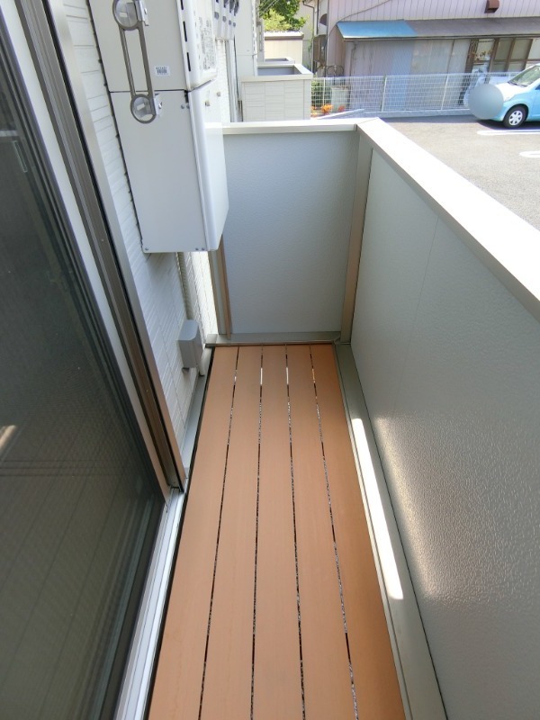 ��ʌ��������܎s������t���Q���ڂ̃A�p�[�g�̃o���R�j�[