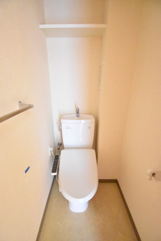 ��ʌ������s�����R���ڂ̃}���V�����̃g�C��