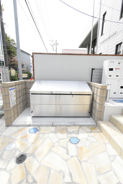 ��ʌ��������܎s�Y�a��k�Y�a�Q���ڂ̃A�p�[�g�̂��̑�