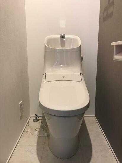 ��ʌ��������܎s�΋�����R���ڂ̃e���X�n�E�X�̃g�C��