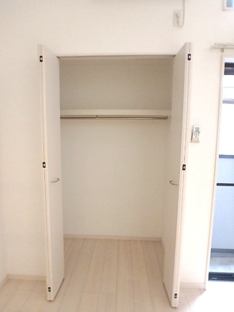 ��ʌ��������܎s�k�捡�H���̃A�p�[�g�̎��[