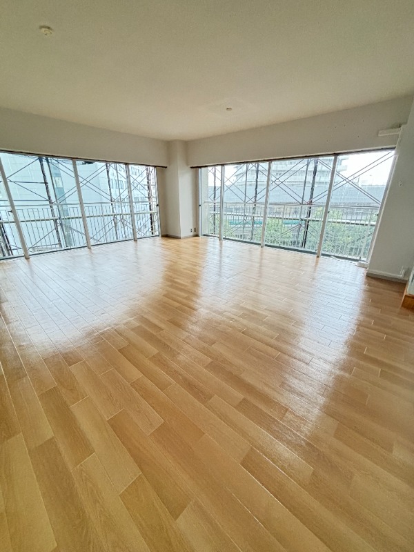 ��ʌ��������܎s������㗎���P���ڂ̃}���V�����̋����E���r���O