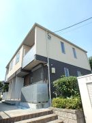 ��ʌ�����s�ܔԒ�12-13�̃A�p�[�g�̌����O��