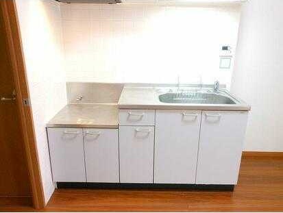 ��ʌ�����s������Q���ڂ̃}���V�����̃L�b�`��