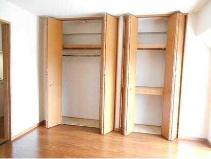 ��ʌ�����s������Q���ڂ̃}���V�����̎��[