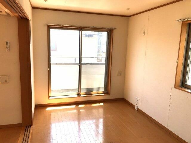 ��ʌ�����s�厚���V��h�̃A�p�[�g�̂��̑������E�X�y�[�X