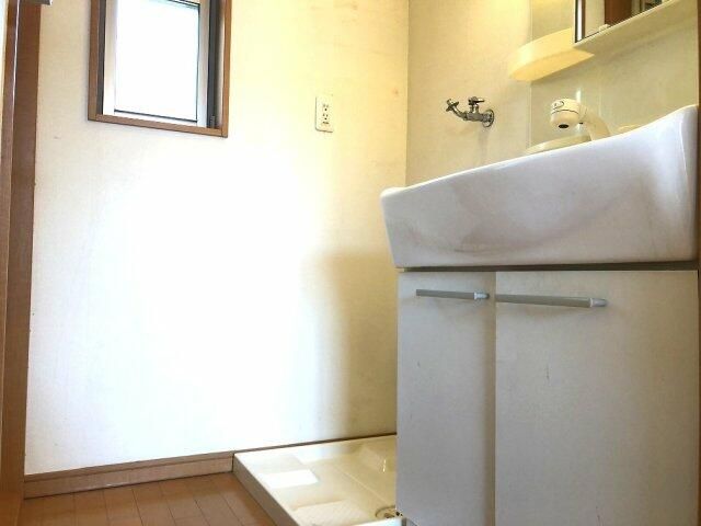 ��ʌ�����s�厚���V��h�̃A�p�[�g�̐��ʏ�