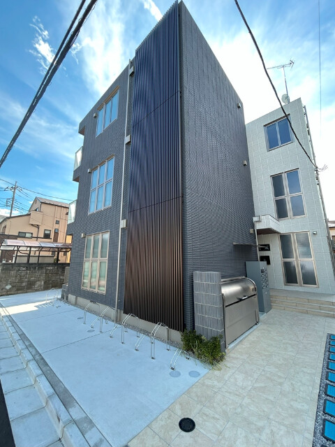 ��ʌ��������܎s������㗎���S����13-30�̃}���V�����̌����O��