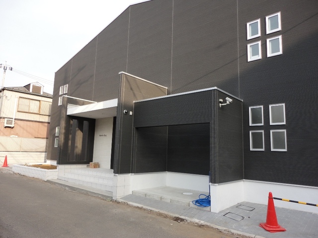 ��ʌ��������܎s��{��听���P���ڂ̃A�p�[�g�̌����O��