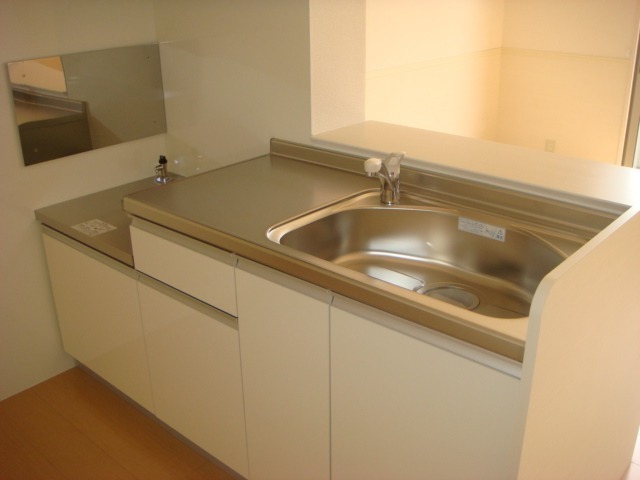 ��ʌ��������܎s�΋�厚�����̃A�p�[�g�̃L�b�`��