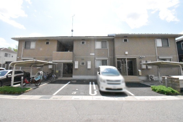 ��ʌ��������܎s�΋�厚����3740�̃A�p�[�g�̌����O��