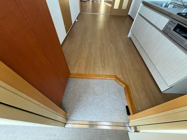 ��ʌ������s���h�P���ڂ̃}���V�����̌���