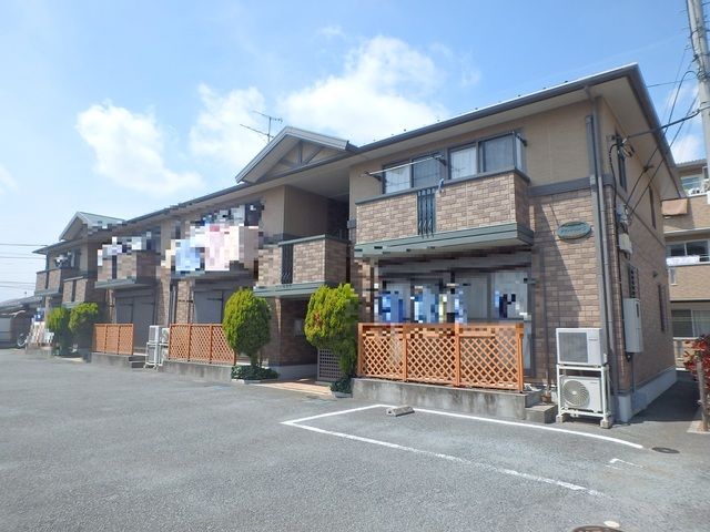 ��ʌ��������܎s��{��O���S����373-5�̃A�p�[�g�̌����O��