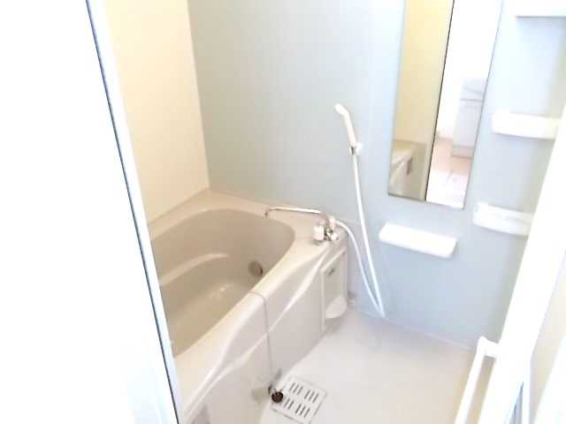 ��ʌ�����s�厚������̃A�p�[�g�̃o�X