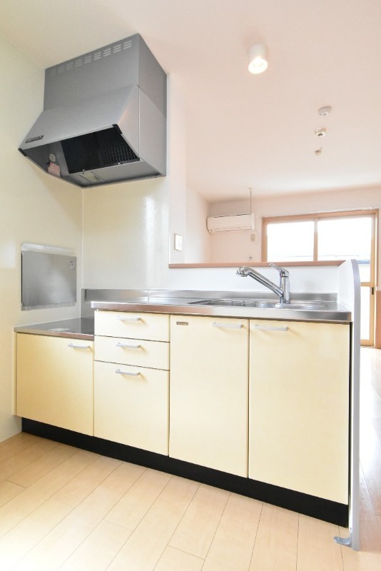 ��ʌ��������܎s��{��O���S���ڂ̃A�p�[�g�̃L�b�`��