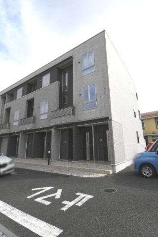 ��ʌ�����s�厚����9�̃A�p�[�g�̌����O��