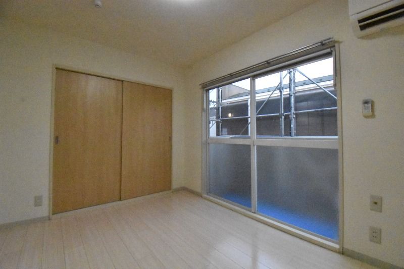 ��ʌ�����s�厚���s�̃A�p�[�g�̋��ԁE���r���O