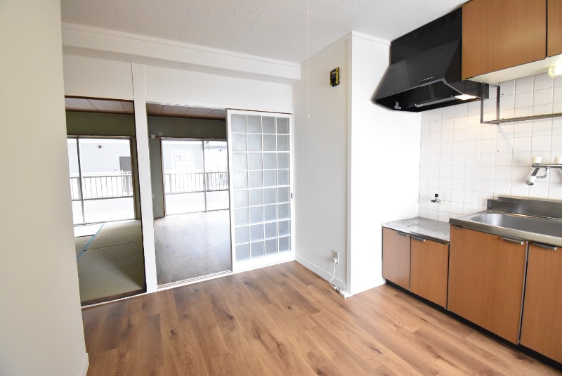 ��ʌ�����s�k�����̃}���V�����̋��ԁE���r���O