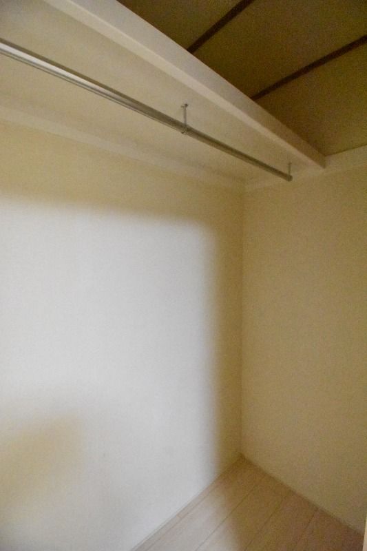 ��ʌ�����s�厚���s�̃A�p�[�g�̎��[