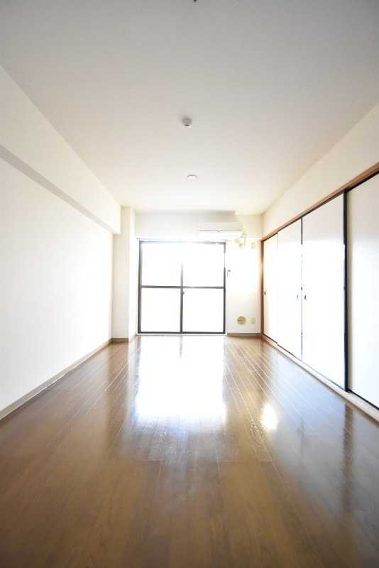 ��ʌ��������܎s��{��y�蒬�R���ڂ̃}���V�����̋��ԁE���r���O