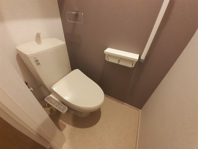 ��ʌ��k�����S�ɓޒ����Q���ڂ̃A�p�[�g�̃g�C��