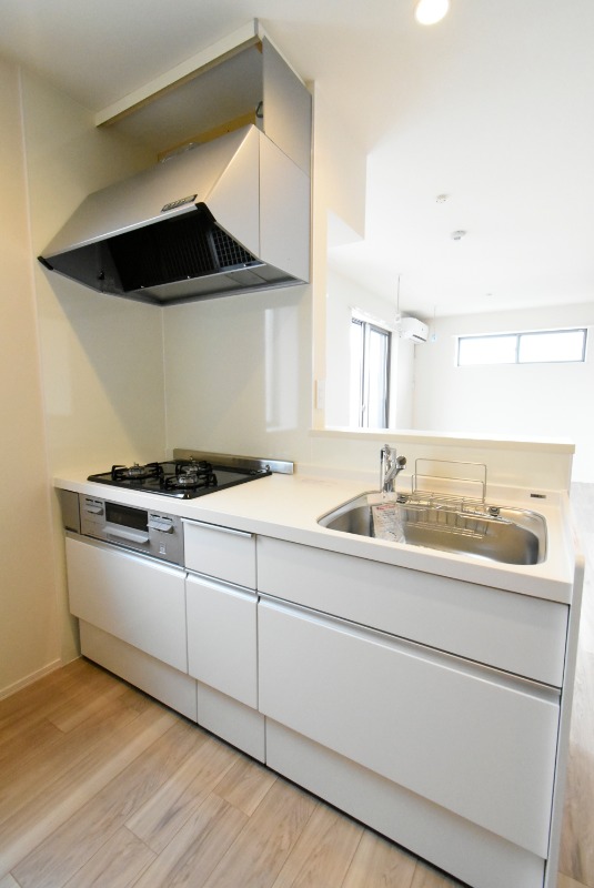 ��ʌ��������܎s��{��y�蒬�R���ڂ̃}���V�����̃L�b�`��