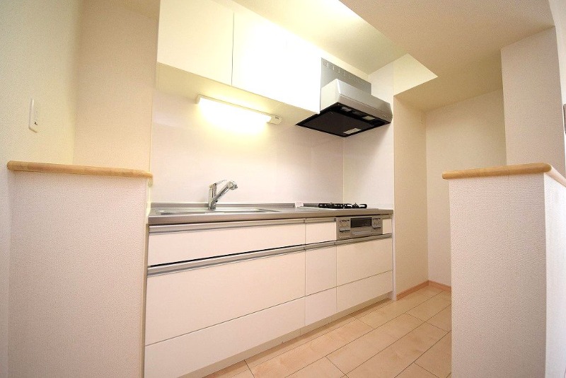 ��ʌ�����s�厚������̃}���V�����̃L�b�`��