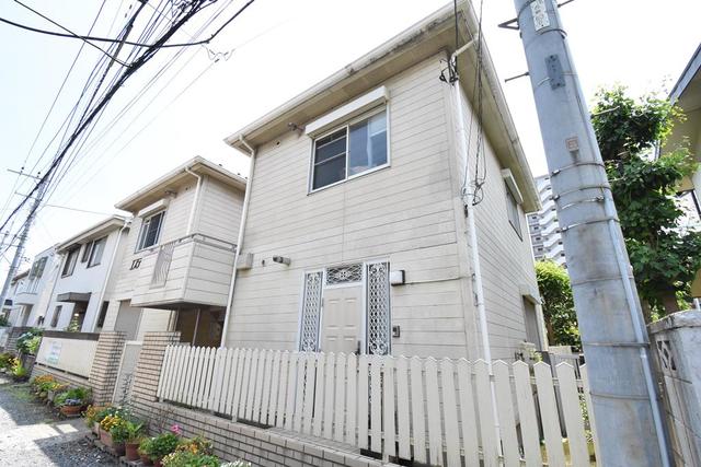 ��ʌ��������܎s��{����ؒ��Q����409-6�̃A�p�[�g�̌����O��