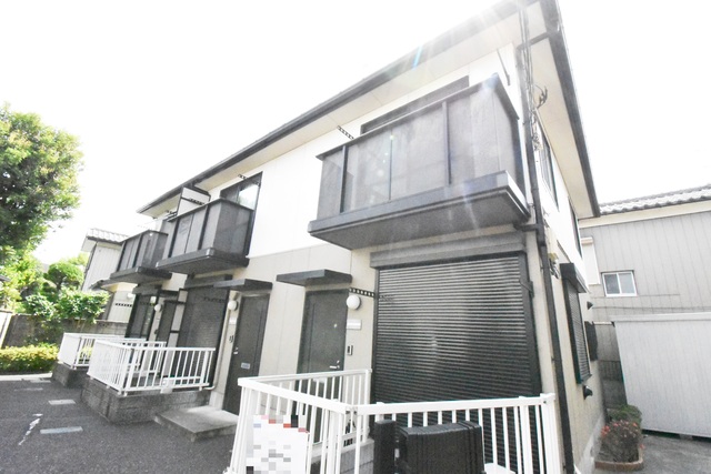 ��ʌ��������܎s��{�捂�@���Q����296-5�̃e���X�n�E�X�̌����O��