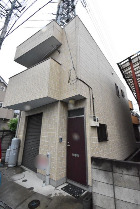 ��ʌ�����s�厚��1417-3�̃A�p�[�g�̌����O��