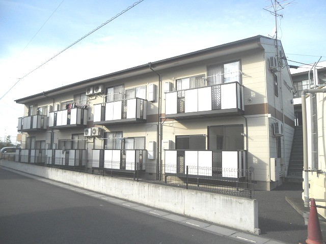 ��ʌ������s��ʖ�897-1�̃}���V�����̌����O��