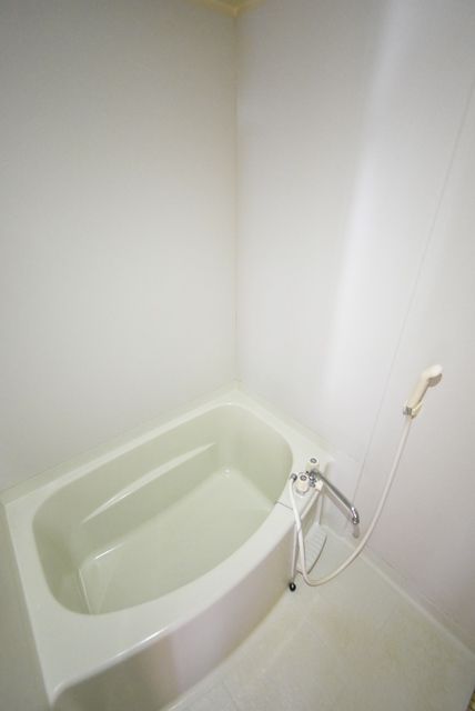 ��ʌ��������܎s��΋���q�S���ڂ̃A�p�[�g�̃o�X