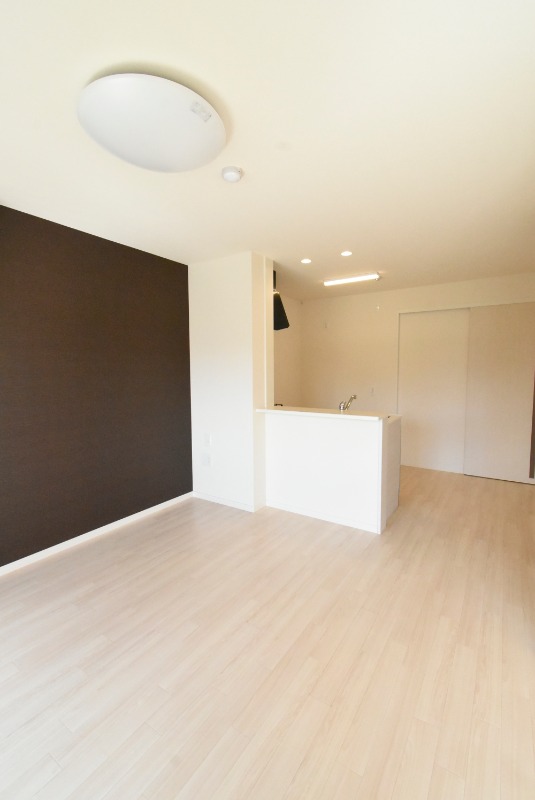 ��ʌ��������܎s���搼��{�S���ڂ̃}���V�����̋��ԁE���r���O