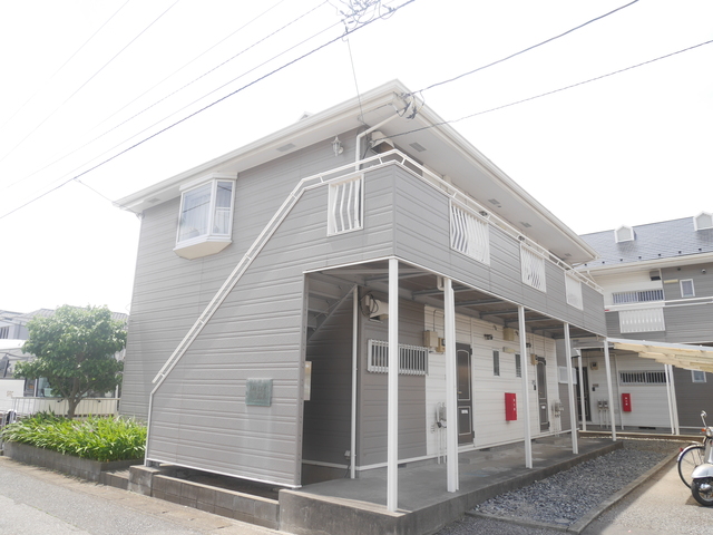 ��ʌ�����s�ܔԒ�11-4�̃A�p�[�g�̌����O��