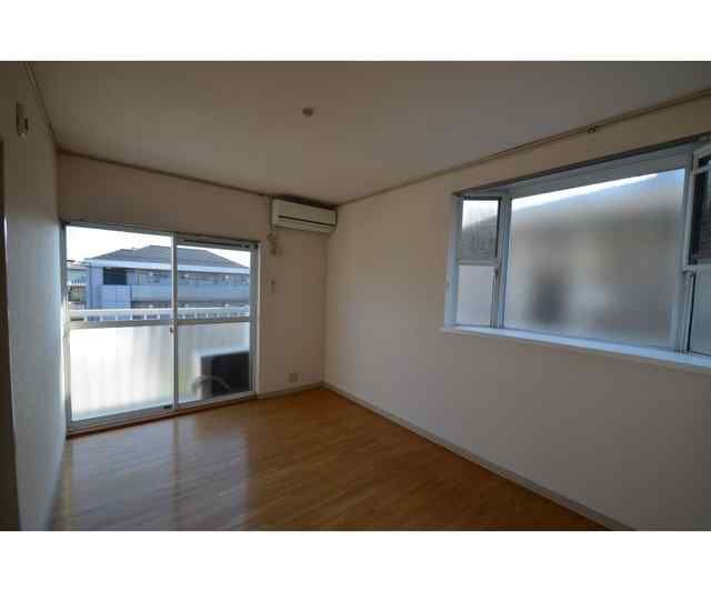 ��ʌ�����s�ܔԒ��̃A�p�[�g�̋��ԁE���r���O