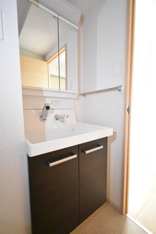 ��ʌ��������܎s�������J�Q���ڂ̃}���V�����̐��ʏ�