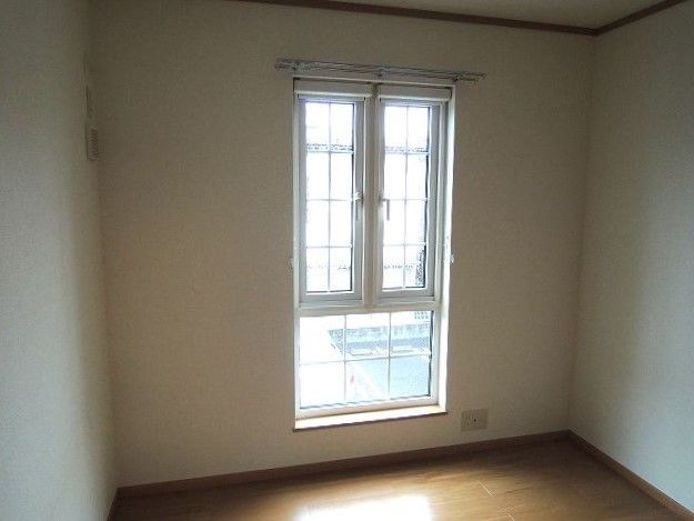 ��ʌ��k�����S�ɓޒ��厚�����̃A�p�[�g�̂��̑������E�X�y�[�X