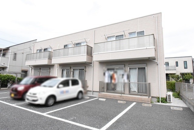 ��ʌ��������܎s��{��k�ܒ��Q����390-1�̃A�p�[�g�̌����O��