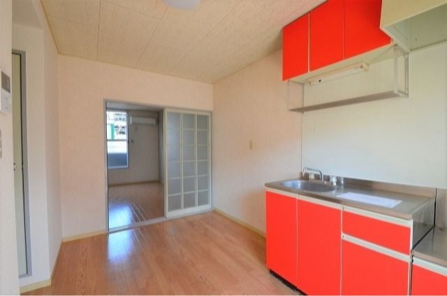 ��ʌ��������܎s������㗎���X���ڂ̃A�p�[�g�̃L�b�`��