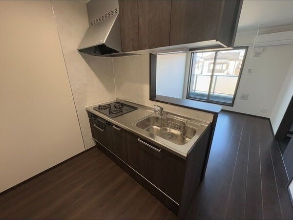 ��ʌ�����s�{���Q���ڂ̃e���X�n�E�X�̃L�b�`��