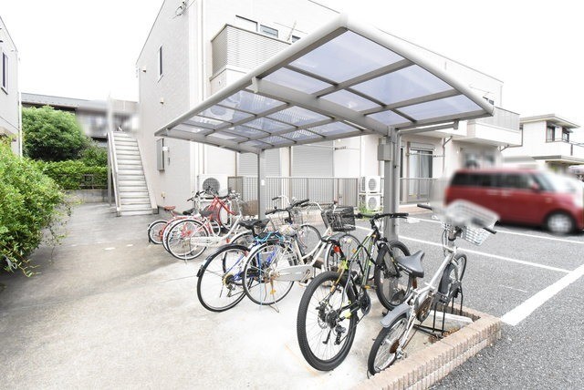 ��ʌ��������܎s��{��k�ܒ��Q���ڂ̃A�p�[�g�̂��̑�