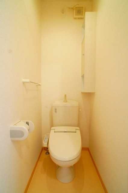 ��ʌ�����s�����Q���ڂ̃A�p�[�g�̃g�C��