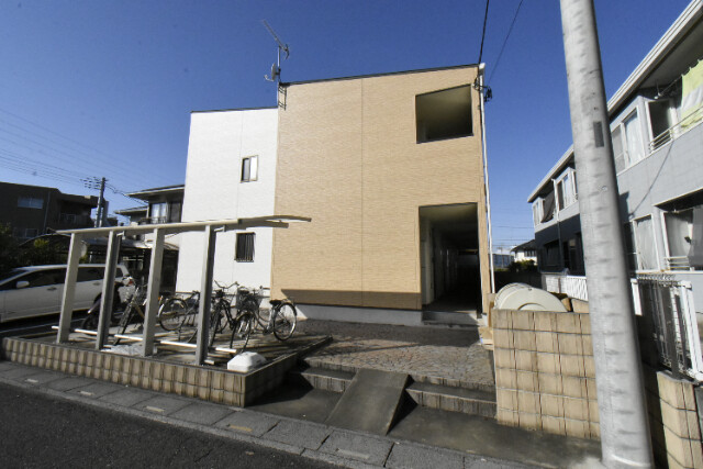 ��ʌ�����s���s���R����5-9�̃A�p�[�g�̌����O��