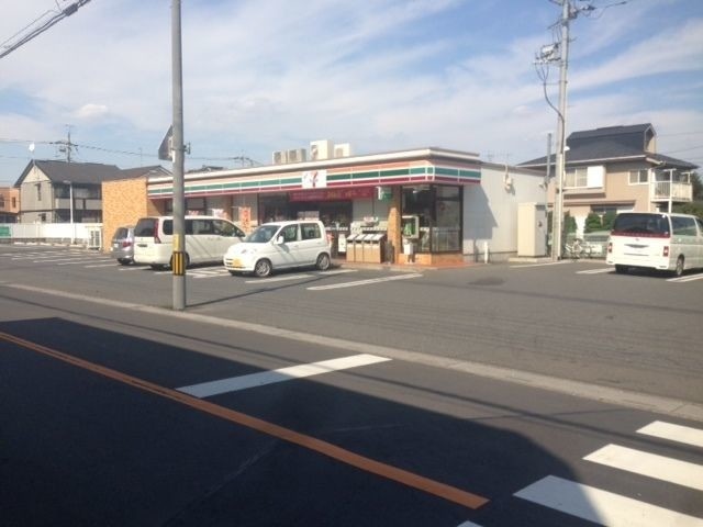 ��ʌ��������܎s�k��ޗǒ��̃A�p�[�g�̎���