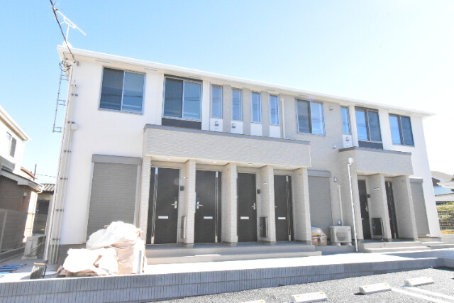 ��ʌ�����s�˒˓�Q����23-15�̃A�p�[�g�̌����O��