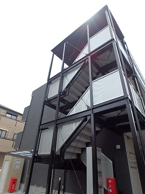 ��ʌ��������܎s��{��{���T����104�̃}���V�����̌����O��