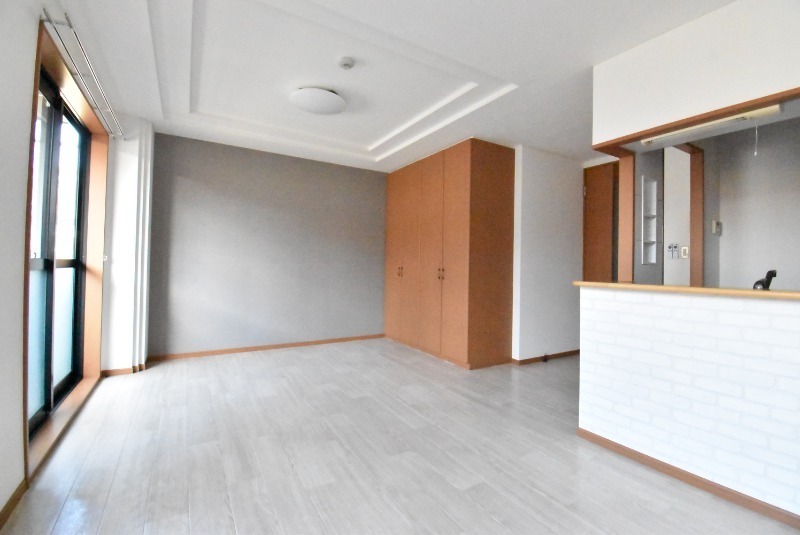 ��ʌ�����s�厚���s�g���̃}���V�����̋��ԁE���r���O